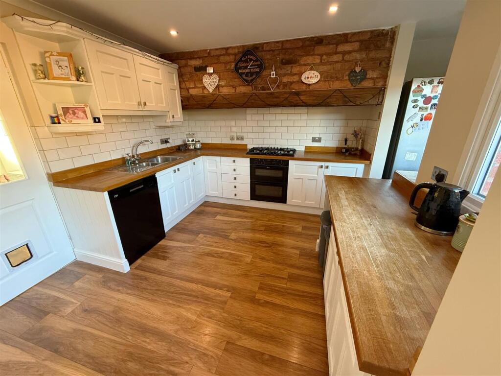 Additional property image - The Meadows, Bidford-on-Avon