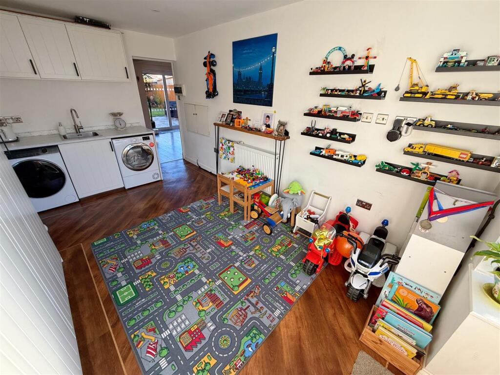 Additional property image - The Meadows, Bidford-on-Avon