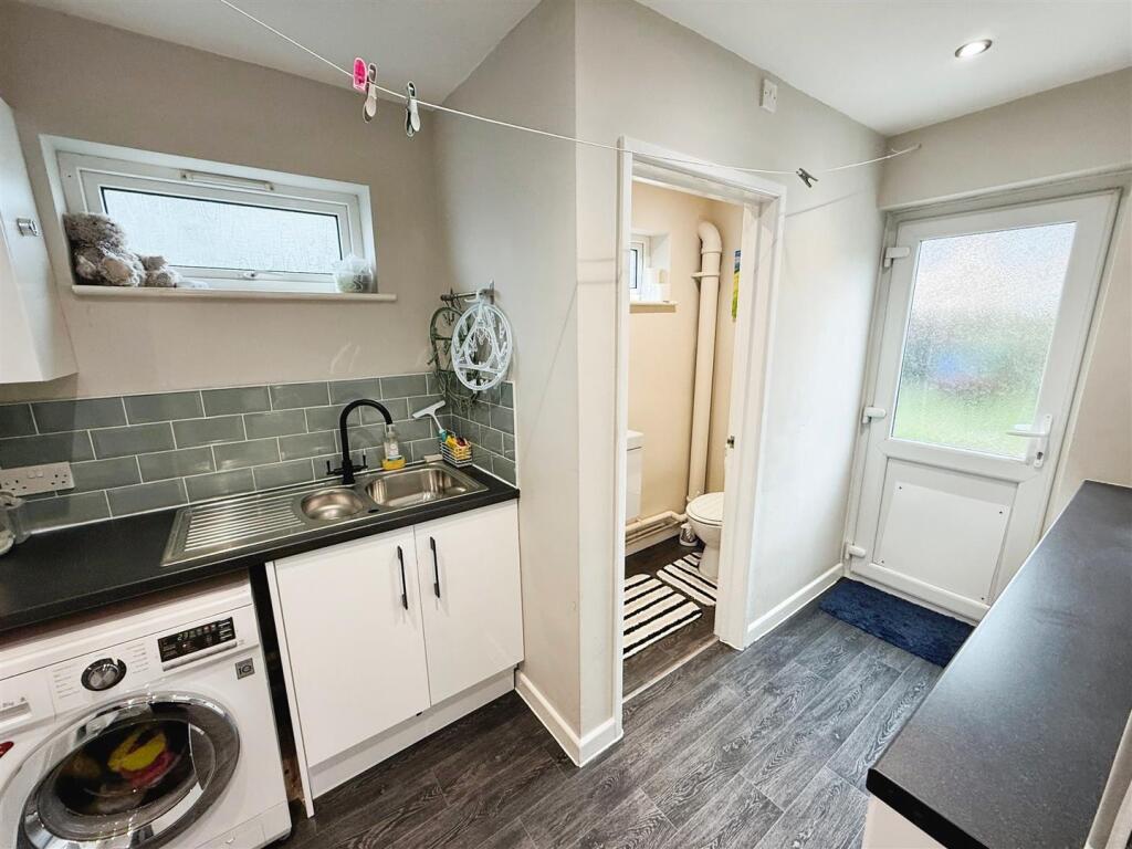 Additional property image - Hill View Road, Bidford-on-Avon, Alcester