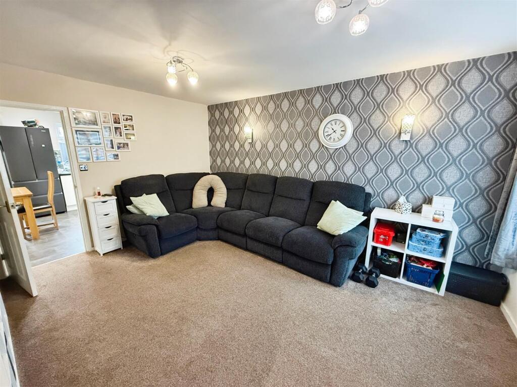 Additional property image - Hill View Road, Bidford-on-Avon, Alcester