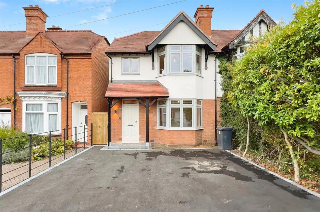 Main image of property: Loxley Road, Stratford-Upon-Avon