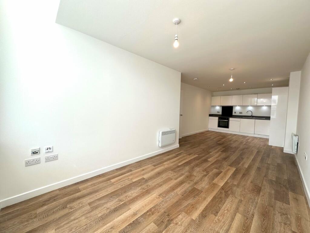 2 bedroom flat for rent in New York Road, Leeds, West Yorkshire, UK, LS2