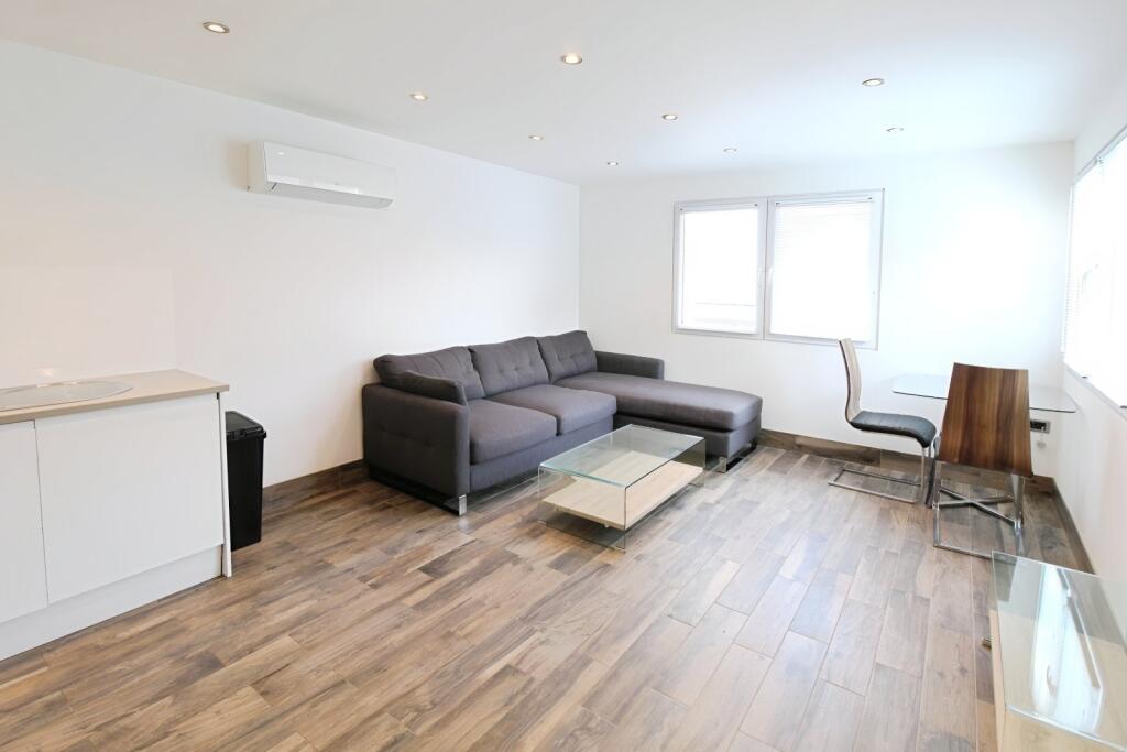 Main image of property: New Briggate, Leeds, West Yorkshire, LS1