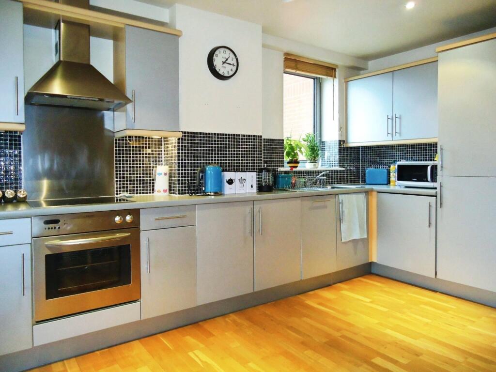Main image of property: Whitehall Quay, Leeds, West Yorkshire, LS1