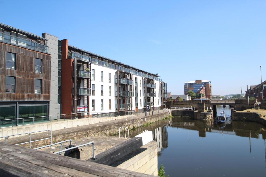 Main image of property: Hebble Wharf, Navigation Walk, Wakefield, West Yorkshire, WF1