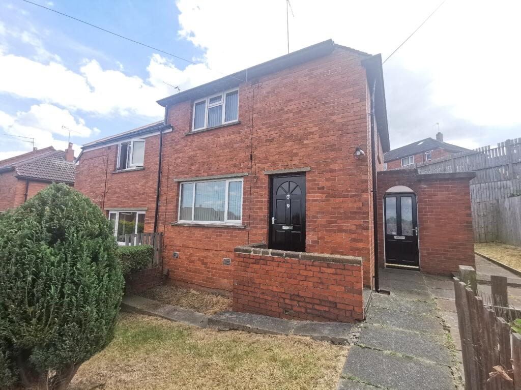 Main image of property: Standale Rise, Pudsey, West Yorkshire, LS28