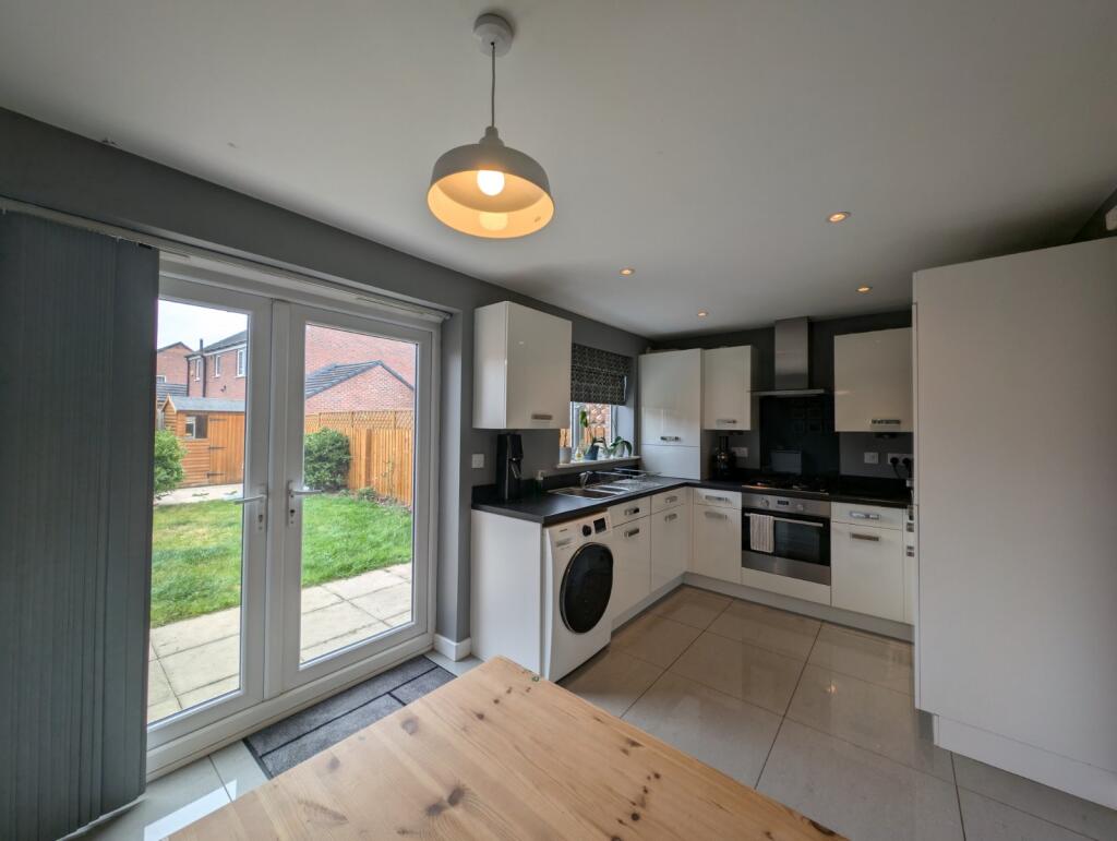 Main image of property: Whitwell Close, Wakefield, West Yorkshire, WF2