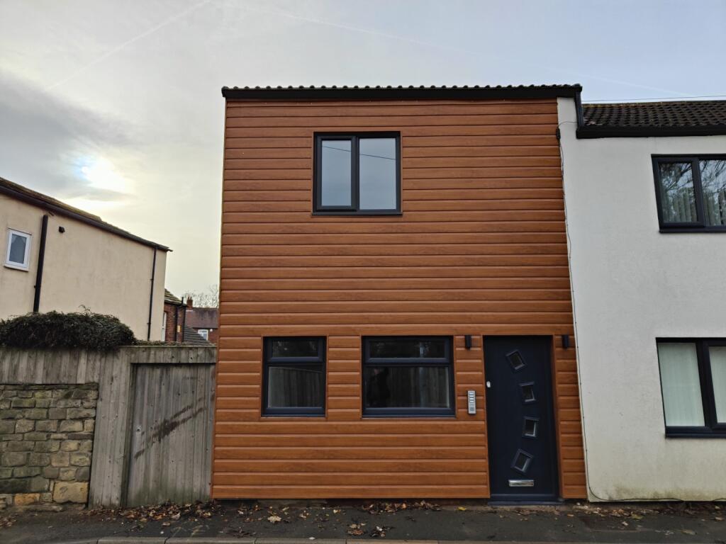 Main image of property: Flanshaw Lane, Wakefield, West Yorkshire, UK, WF2