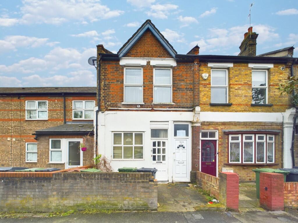 1 bedroom flat for sale in Coppermill Lane, Walthamstow, London, E17