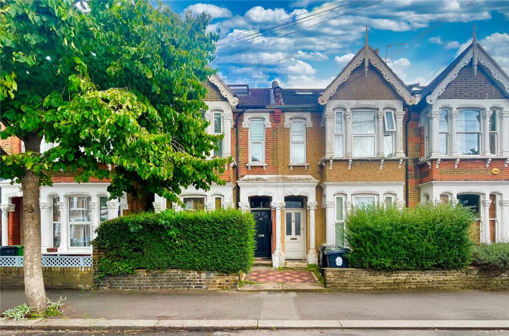 Main image of property: Cleveland Park Avenue, Walthamstow, E17