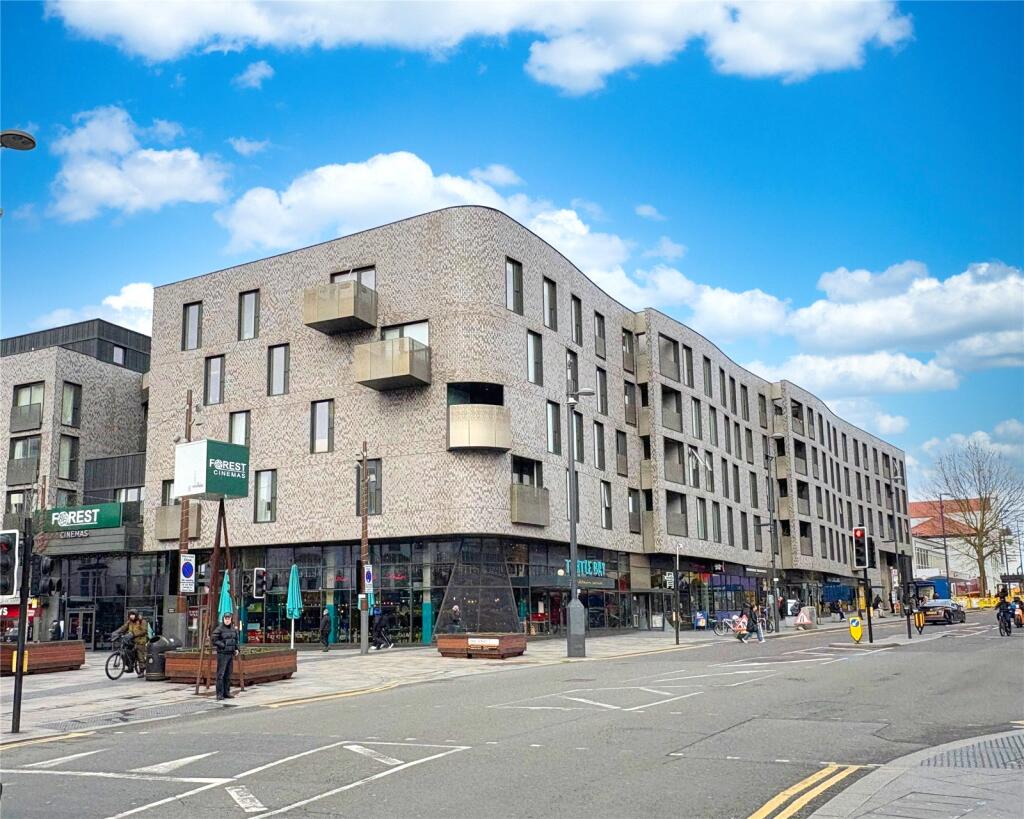 Main image of property: Hoe Street, Walthamstow, E17