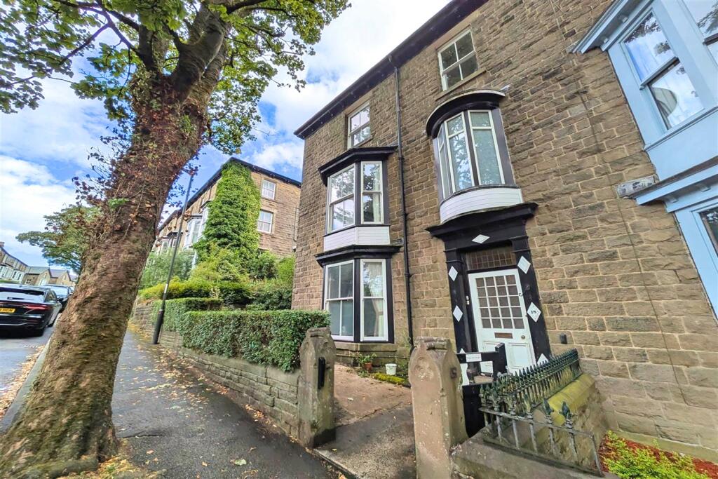 Main image of property: Bath Road, Buxton