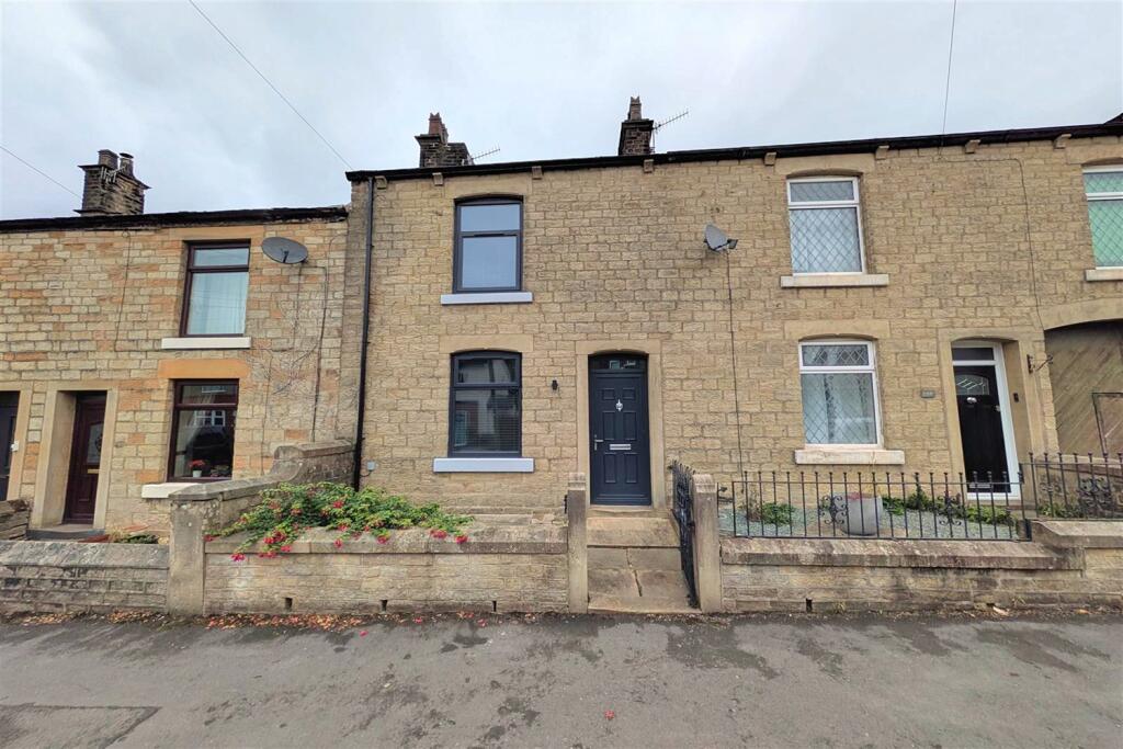 Main image of property: Hadfield Road, Hadfield, Glossop