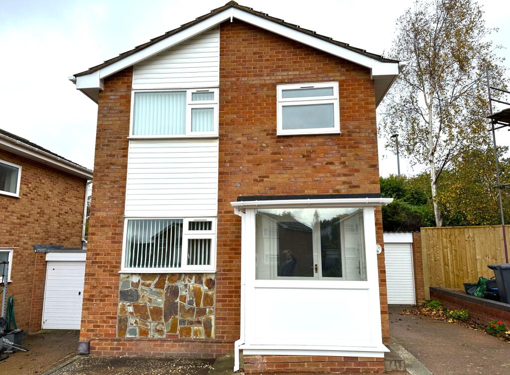 Main image of property: Redwood close, Exmouth, EX8