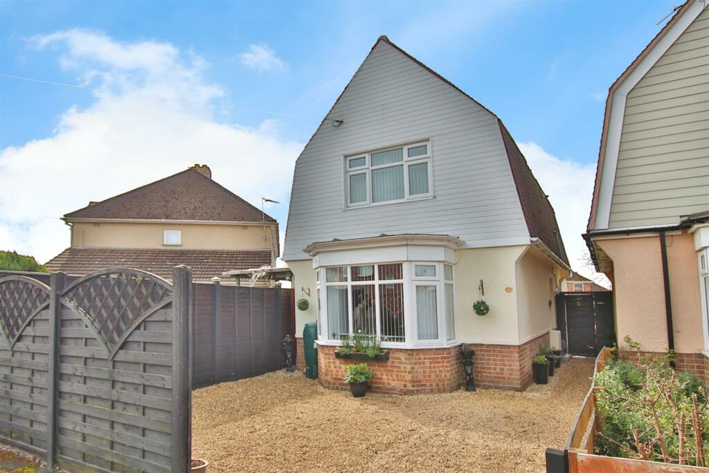 2 bedroom detached house for sale in Drove Road, Sholing, SO19