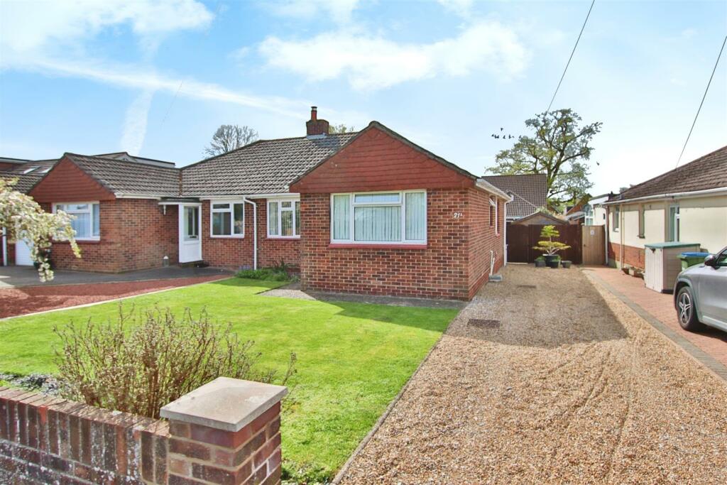 2 bedroom semidetached bungalow for sale in Cyprus Road, Titchfield Common, PO14