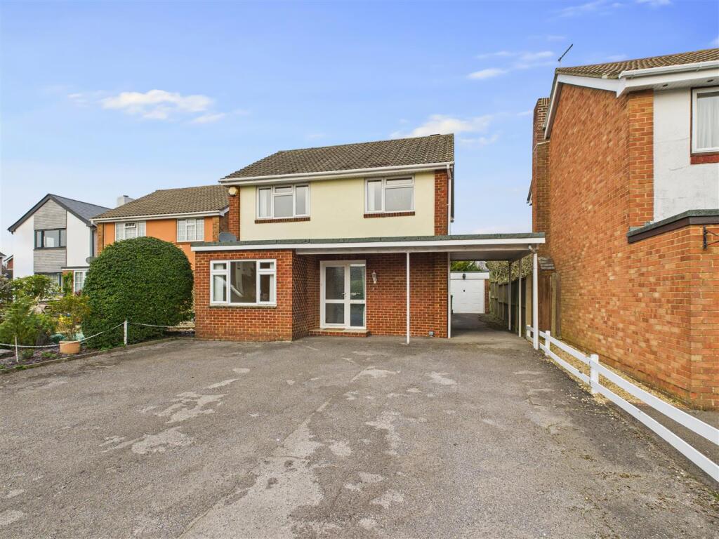 Main image of property: St. Cuthberts Close, Locks Heath, Southampton