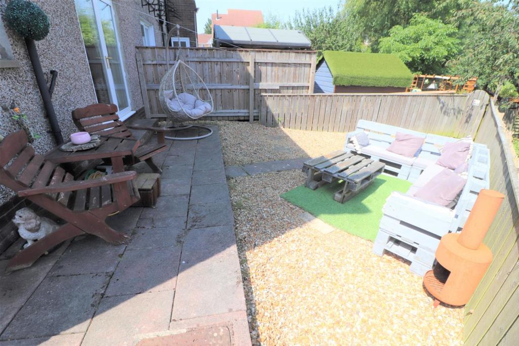 3 bedroom semi-detached house for sale in Ravensworth Gardens