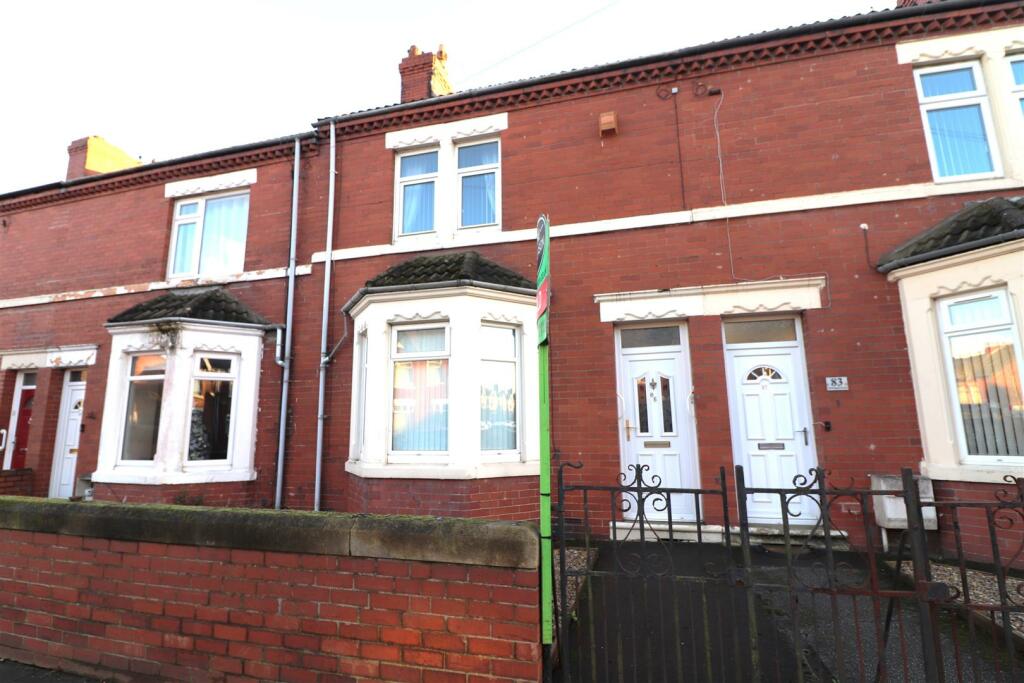 3 bedroom terraced house for sale in Newbiggin Road, Ashington, NE63