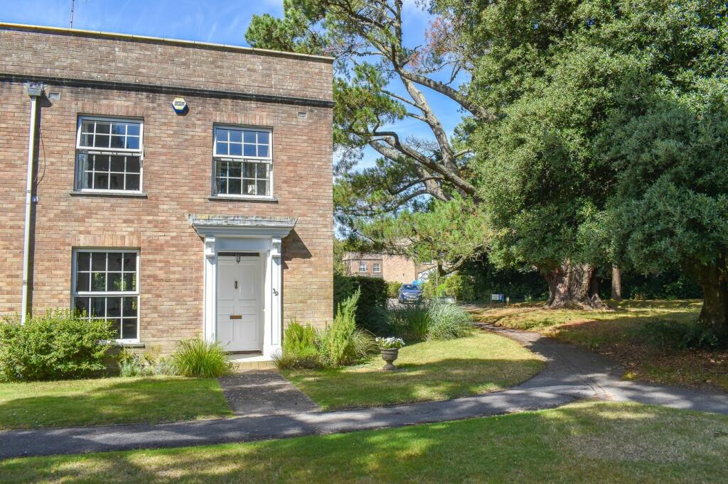 Main image of property: Oakwood Road, Highcliffe, Christchurch, BH23