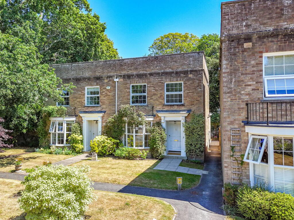 Main image of property: Latimers Close, Highcliffe, Christchurch, BH23