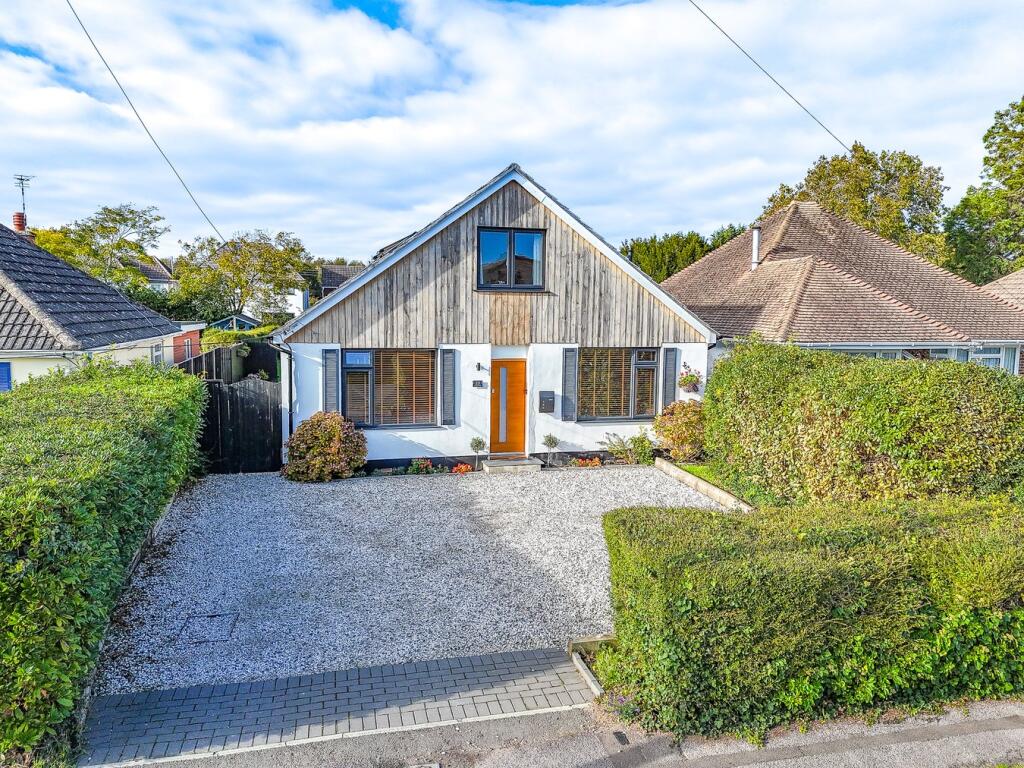 Main image of property: Avenue Road, Walkford, Christchurch, BH23