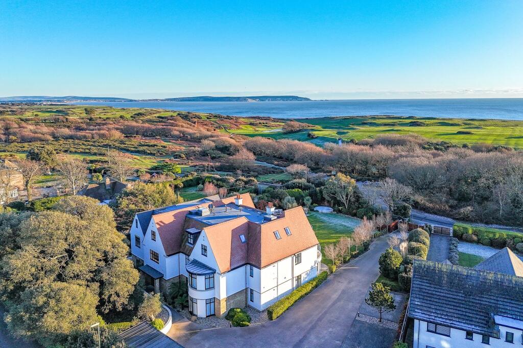 Main image of property: Barton Common Road, Barton on Sea, New Milton, BH25