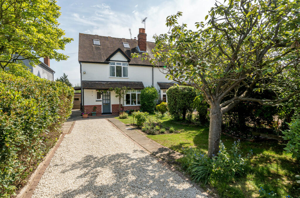 3 bedroom semi-detached house for sale in Watmore Lane, Winnersh ...