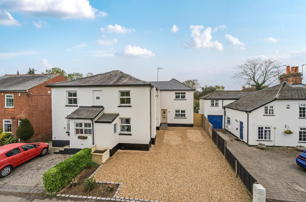 Main image of property: Davis Street, Hurst, Reading, Berkshire, RG10