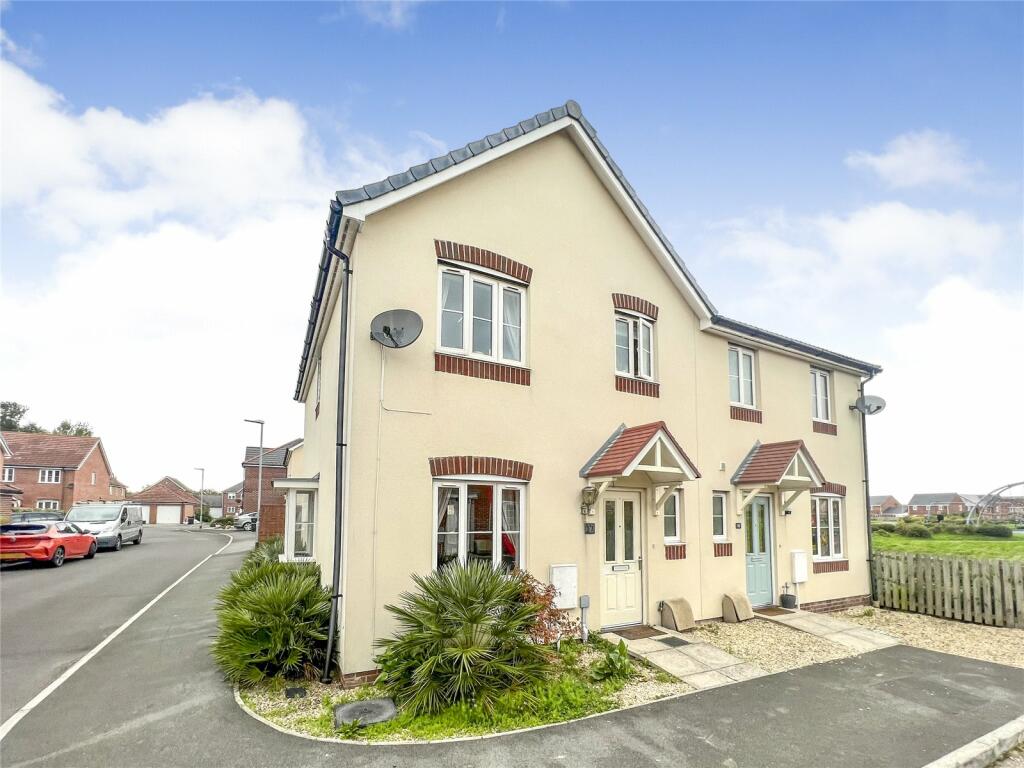 3 bedroom semidetached house for sale in Hamley Close, Burnham on Sea