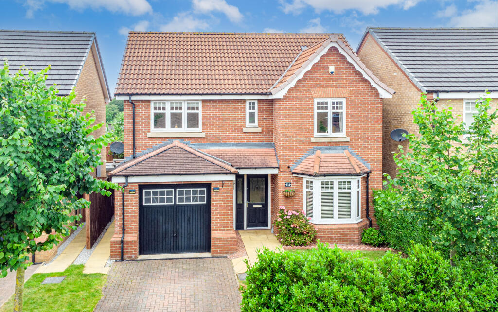 4 bedroom detached house for sale in Athelstane Crescent, Edenthorpe, DN3
