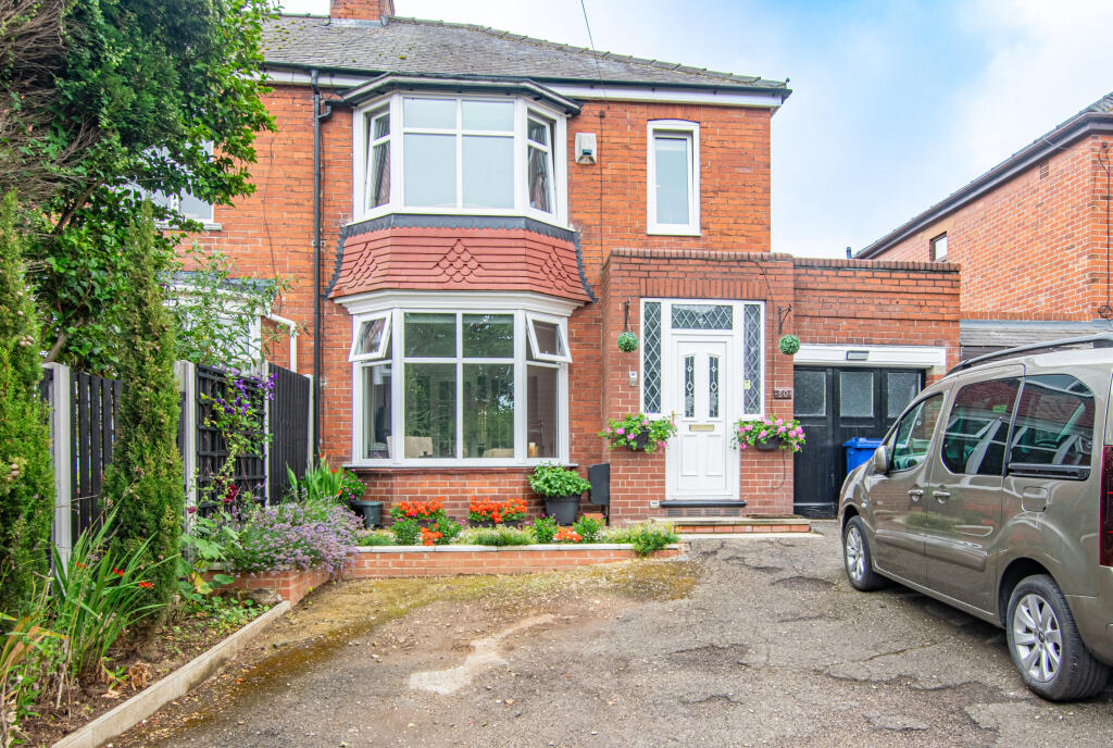 Main image of property: Thorne Road, Edenthorpe, Doncaster, DN3