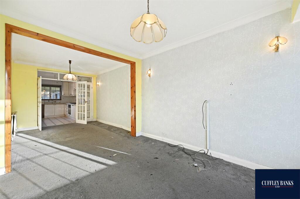 3 bedroom semidetached house for sale in Bilton Road, Perivale