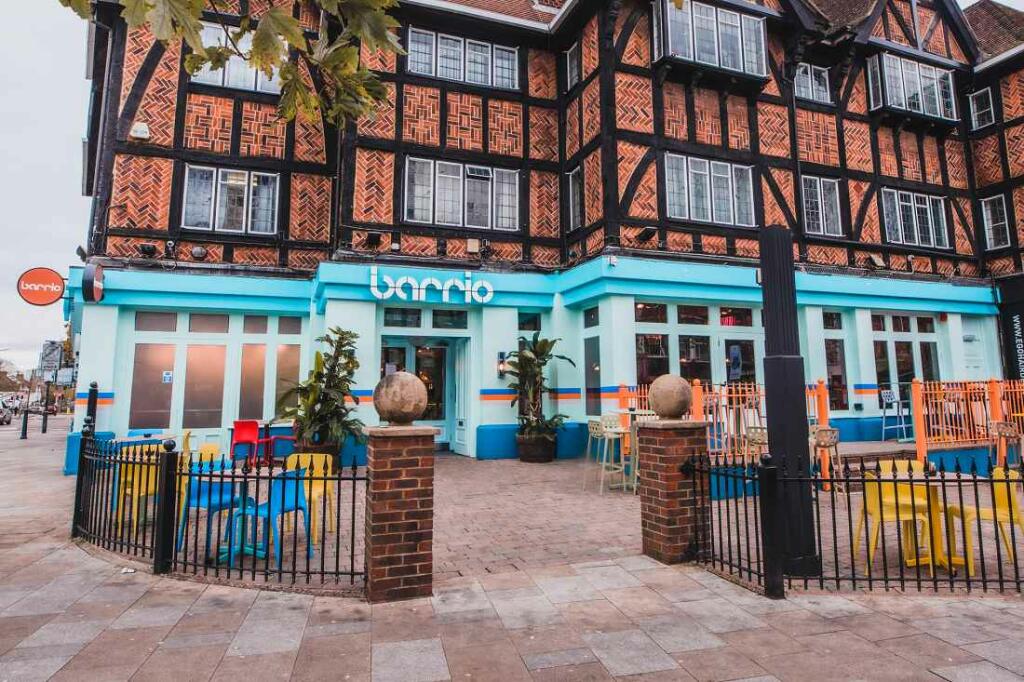 Main image of property: LA-424227 - Ex-Barrio, 107-115 The Parade, Watford WD17 1LU