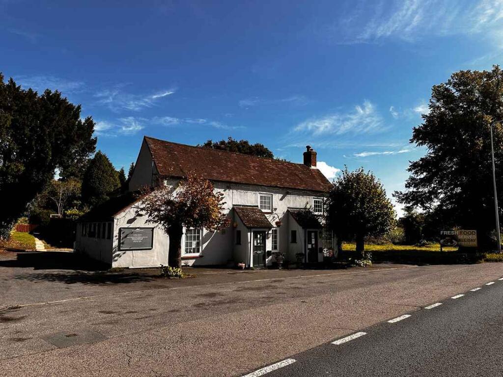 Main image of property: LA-524530 - Coach & Horses, Bath Road, Midgham RG7 5UX