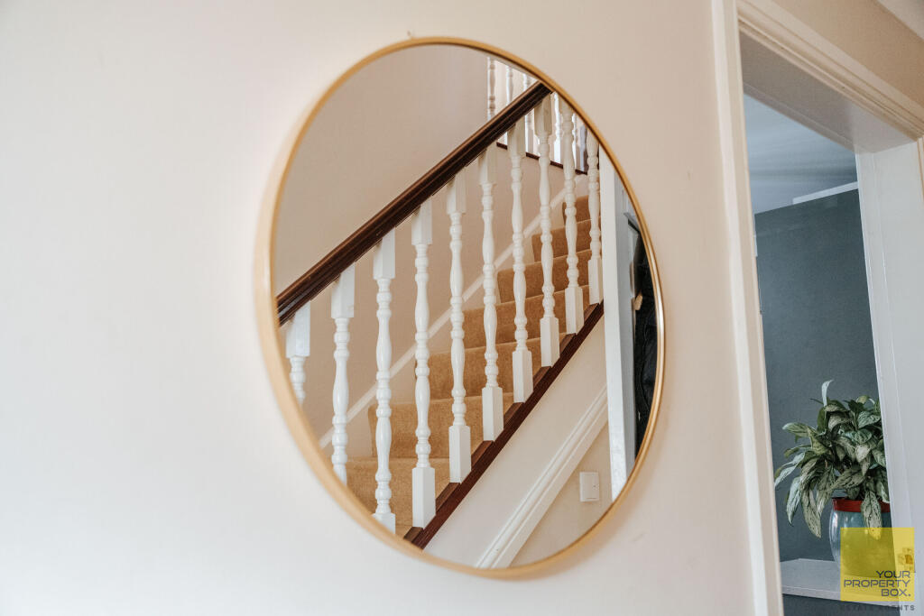 Additional property image - Hanbury Croft, Hanbury, Bromsgrove, Worcestershire