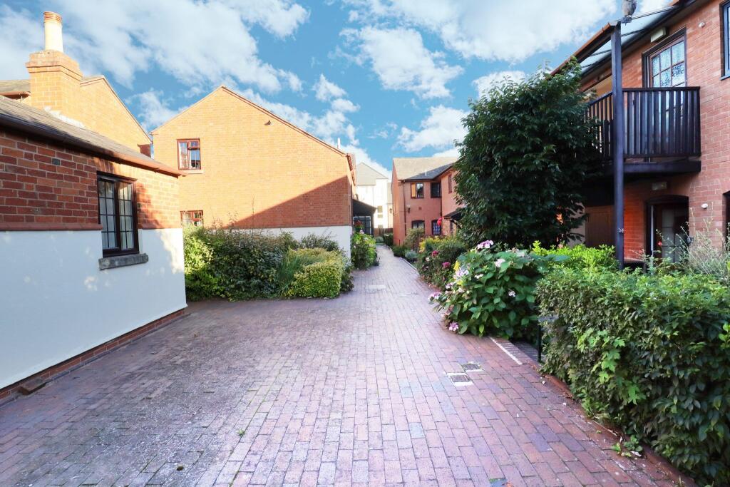 Additional property image - Oversley House, Kinwarton Road, Alcester, B49