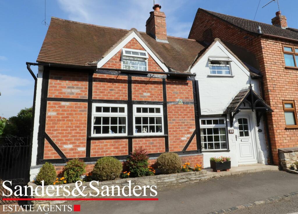 3 bedroom cottage for sale in High Street, Broom, BidfordonAvon