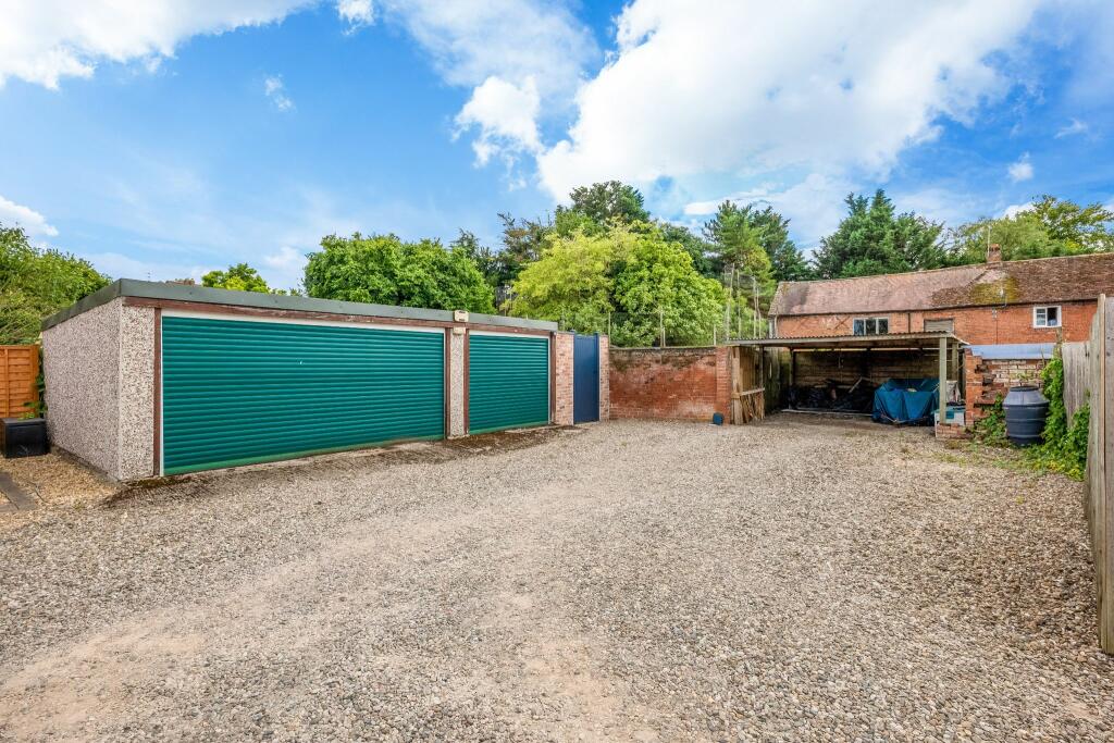 Additional property image - Greyhound House, Henley Street, Alcester, B49