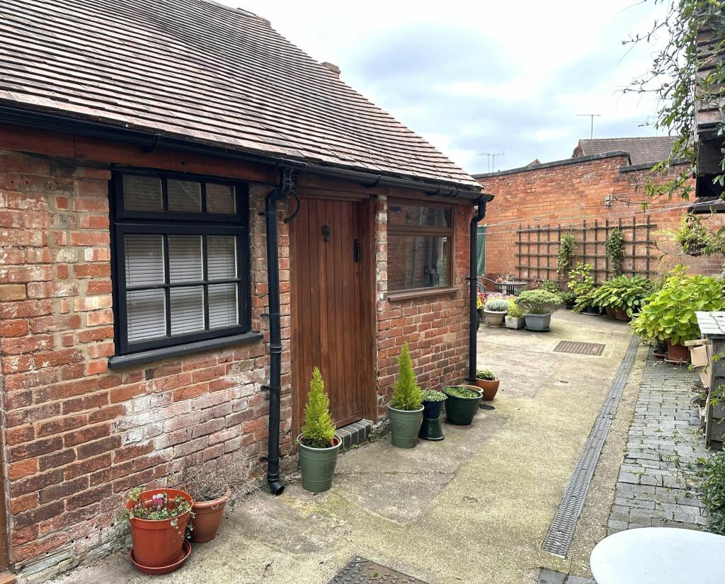 Additional property image - Stratford Road, Alcester, B49