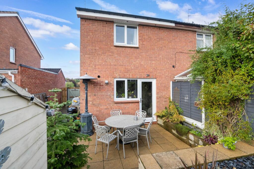 Additional property image - Devonish Close, Alcester, B49