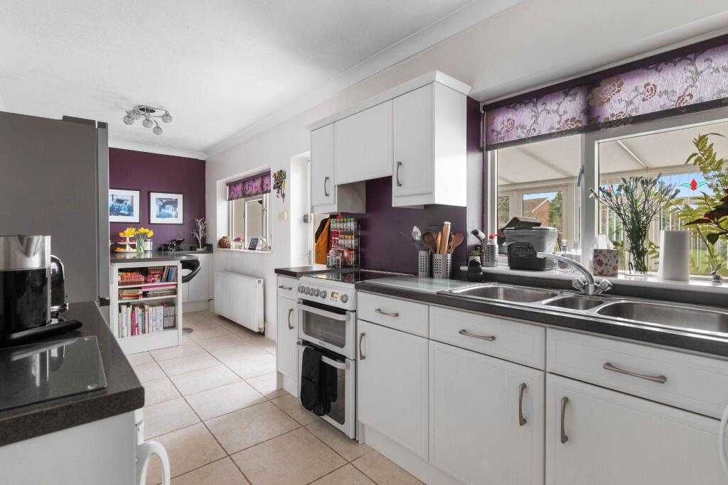 Additional property image - Steppes Piece, Bidford-on-Avon, Alcester, B50