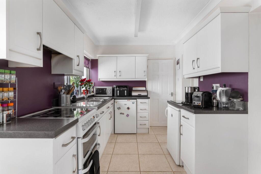 Additional property image - Steppes Piece, Bidford-on-Avon, Alcester, B50