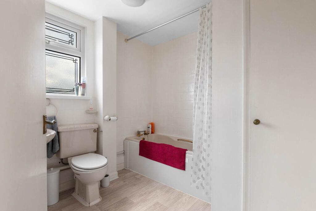 Additional property image - Steppes Piece, Bidford-on-Avon, Alcester, B50