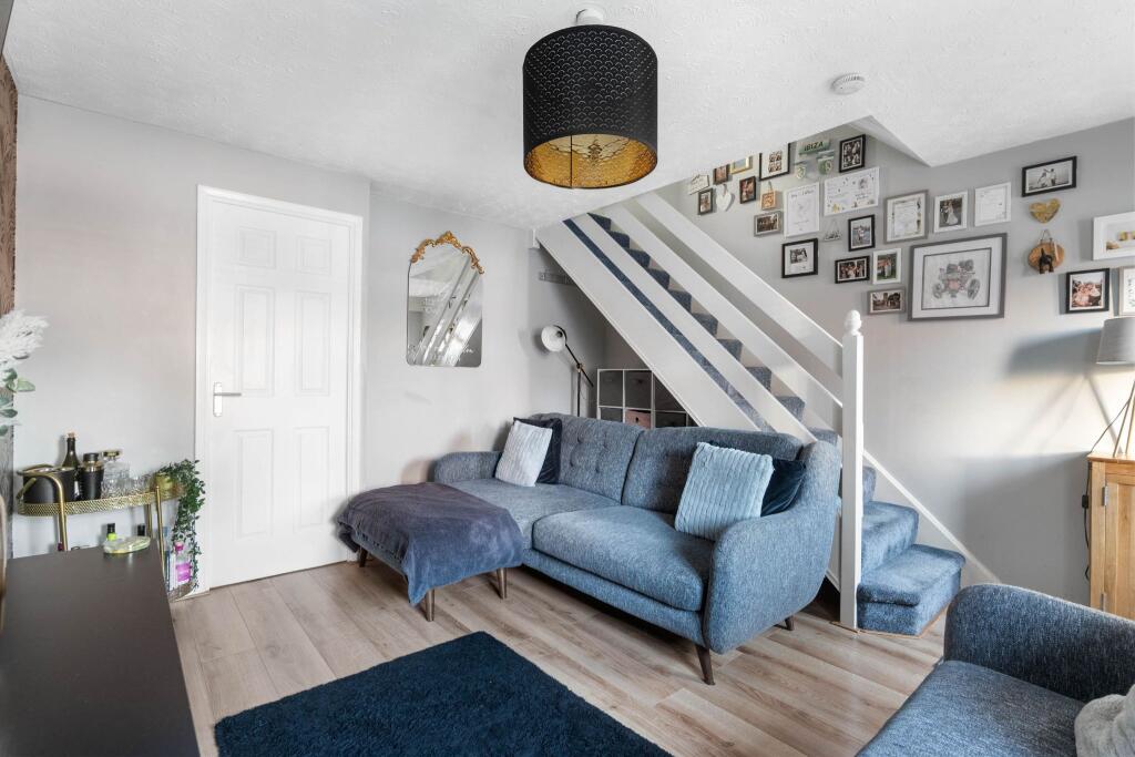 Additional property image - Devonish Close, Alcester, B49