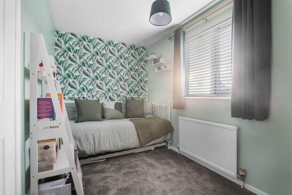 Additional property image - Devonish Close, Alcester, B49
