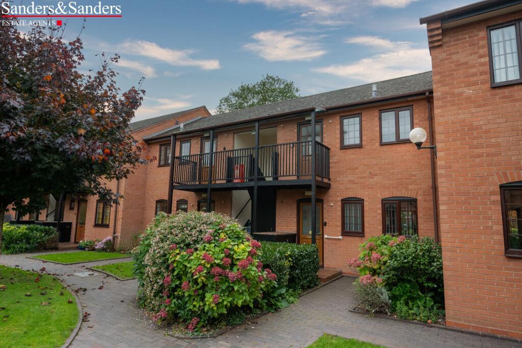 Main image of property: Oversley House, Kinwarton Road, Alcester, B49