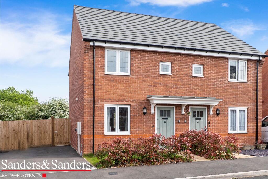 Main image of property: Stuart Place, Alcester Park, Alcester, B49