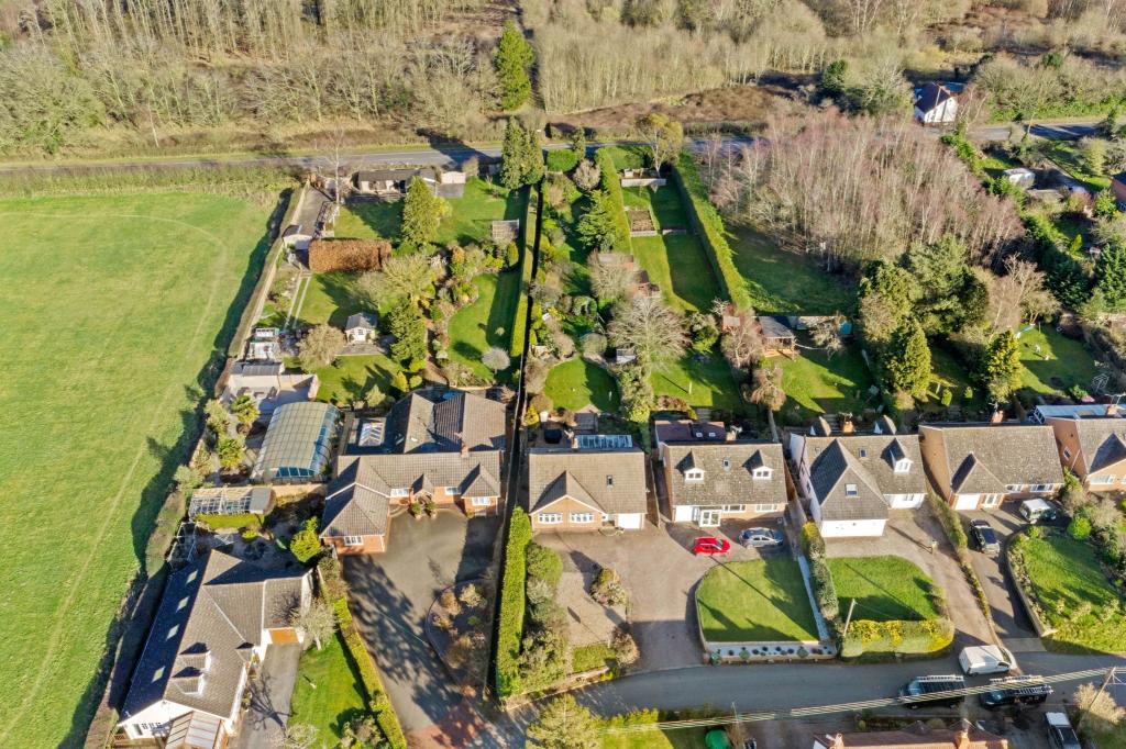 4 bedroom detached bungalow for sale in Oak Tree Lane, Cookhill, Alcester, B49