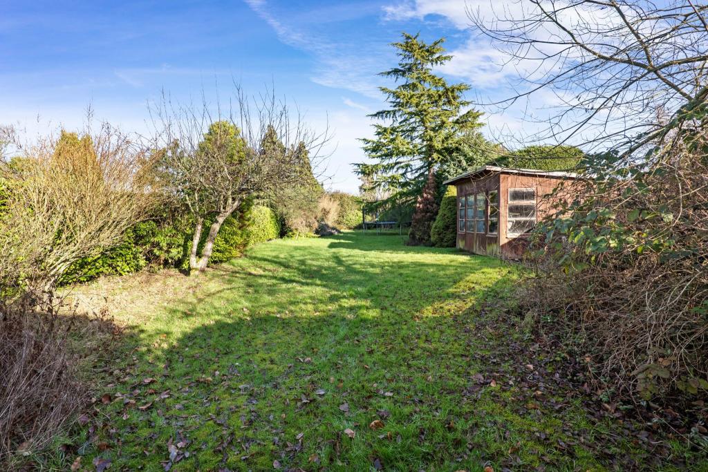 4 bedroom detached bungalow for sale in Oak Tree Lane, Cookhill, Alcester, B49